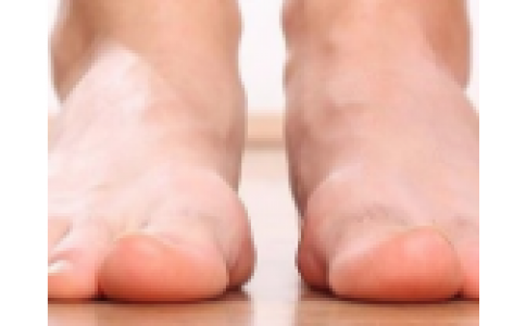 足部1处塌掉，6大病症找上你，会这3招脚部疾病离你远远的！